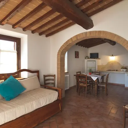 Le Tegole Aparthotel Riparbella