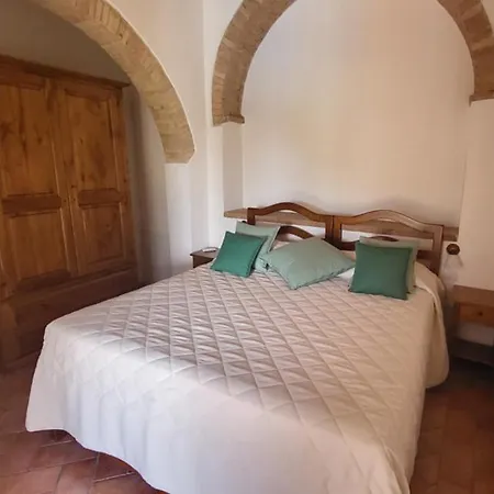 Le Tegole Hotel apartamentowy Riparbella