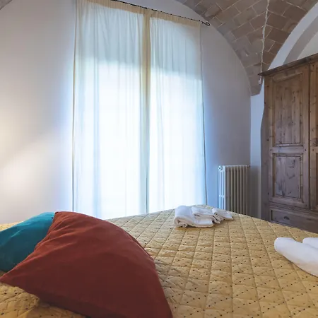 Le Tegole 4* Riparbella